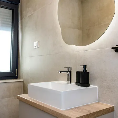 Antica By Interhome * Lopar