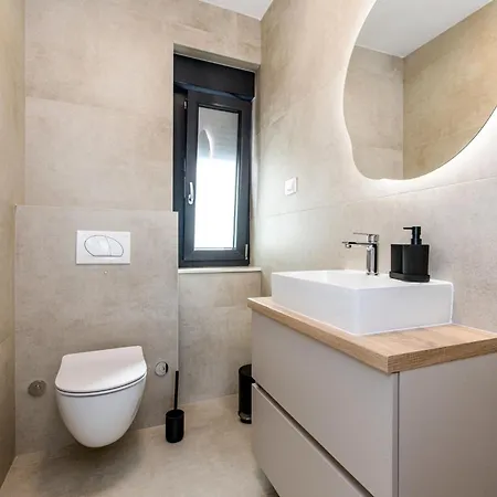 Antica By Interhome * Lopar